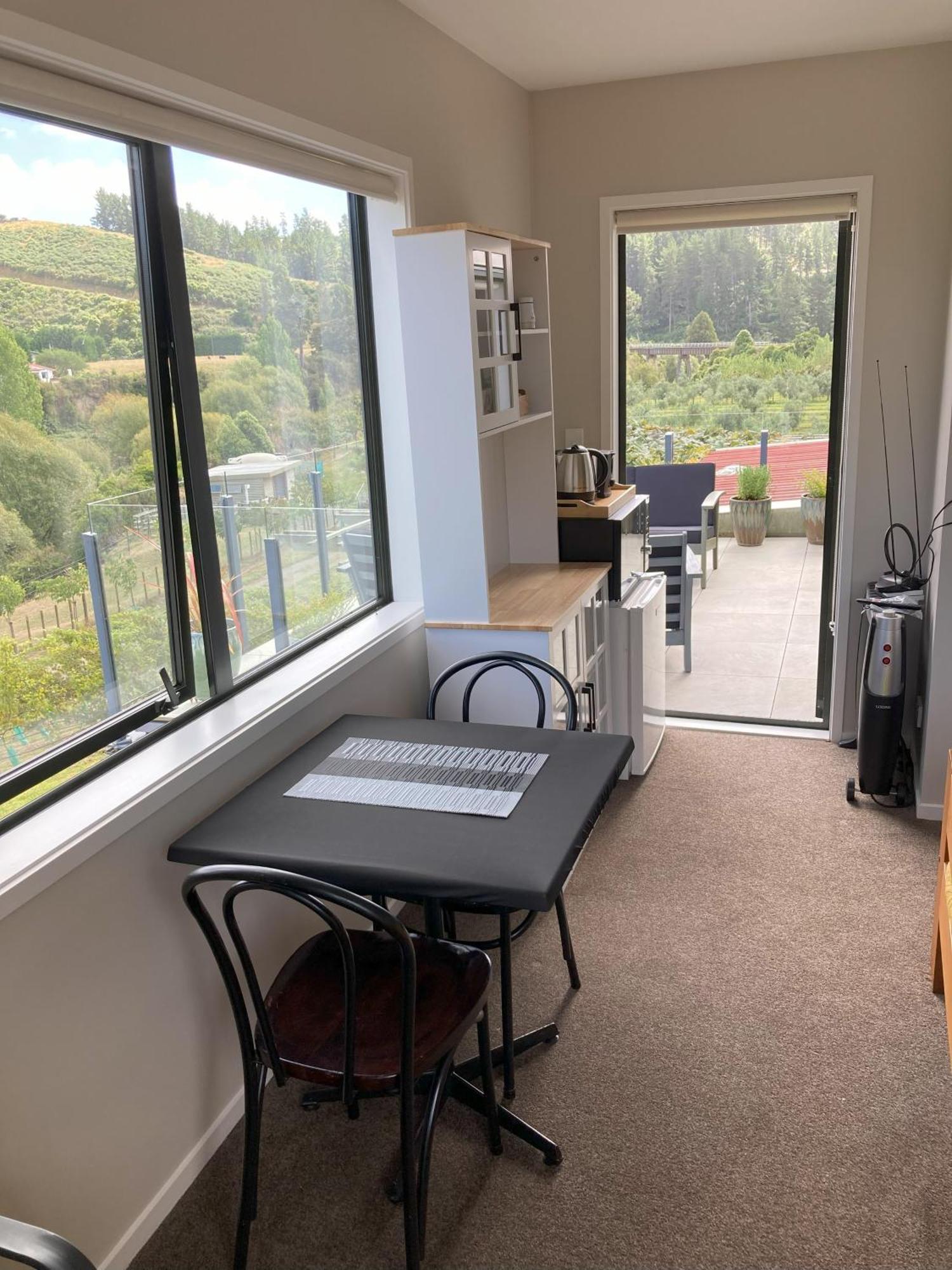 Maymorn Orchard Suites Upper Hutt Exterior foto